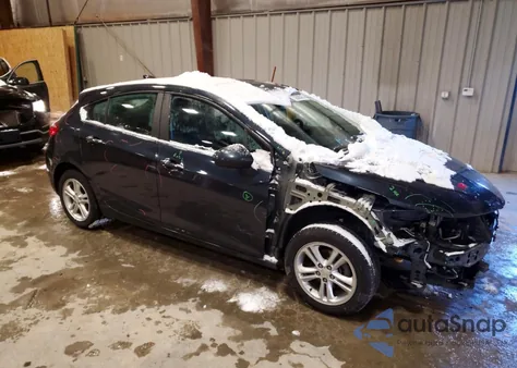 2018 Chevrolet Cruze Lt z USA, uszkodzony, nr VIN 3G1BE6SM3JS539146
